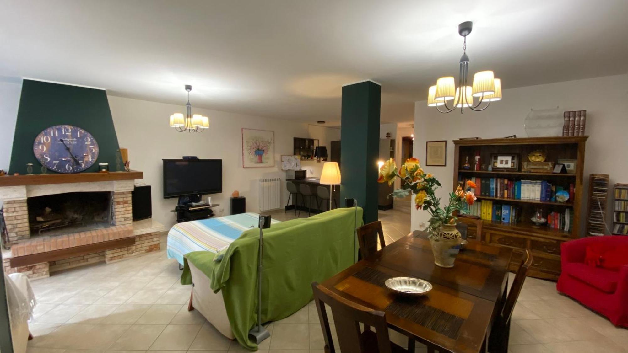 The Wild Lavender Apartment Cecchina Bagian luar foto